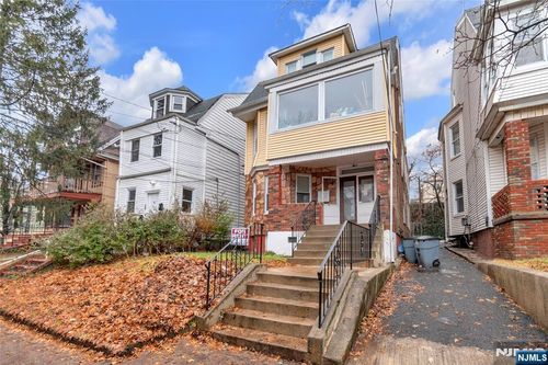 45 Seymour Ave, Newark, NJ, 07108-3274 | Card Image