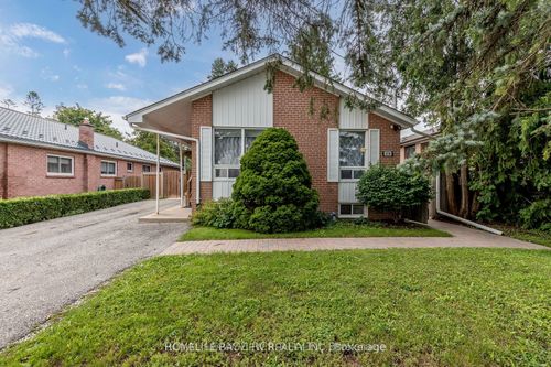 85 Child(Lower) Drive, Aurora, ON, L4G1Y8 | Card Image