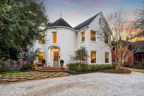 2201 South Blvd, Houston, TX, 77098-5224 | Card Image