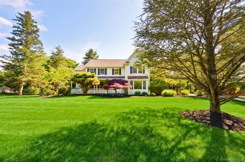 6 S Post Ln, Airmont, NY, 10952-3835 | Card Image