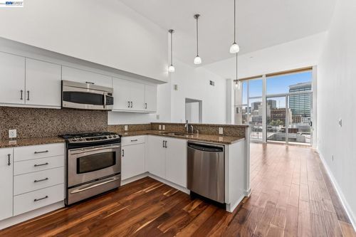 803-630 Lakeside Dr, Oakland, CA, 94612 | Card Image