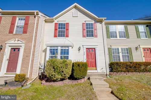 150 Foxview Dr, GLEN BURNIE, MD, 21061-6327 | Card Image