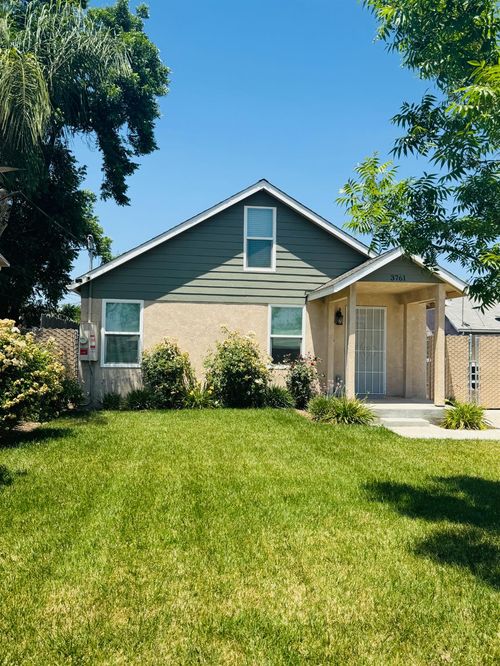 3761 Arizona Ave, Riverbank, CA, 95367-2902 | Card Image