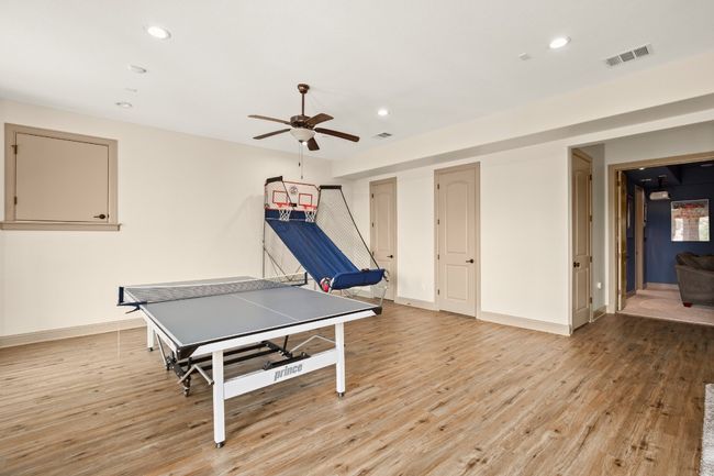 2502 Highland Trl, House other with 5 bedrooms, 5 bathrooms and 3 parking in Leander TX | Image 31
