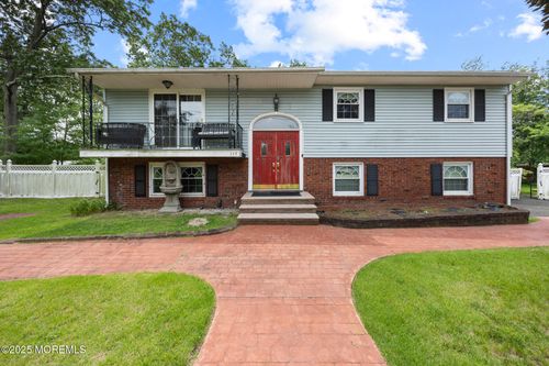 117 Greymoor Rd, Howell, NJ, 07731-1709 | Card Image