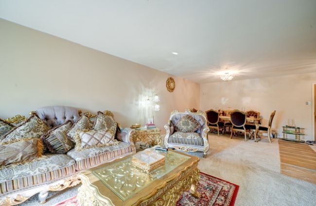 APT-107 - 600 Naples Ct, Condo with 2 bedrooms, 2 bathrooms and 3 parking in Glenview IL | Image 6