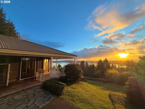 93883 Makai Ln, North Bend, OR, 97459-8291 | Card Image