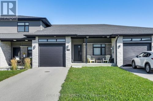 90 Rowe Ave, Exeter, ON, N0M1S1 | Card Image