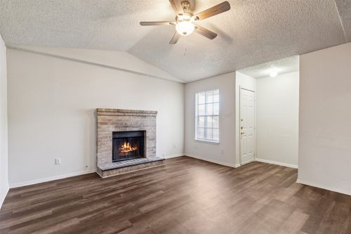 204 S New Hope Rd, Kennedale, TX, 76060-3420 | Card Image