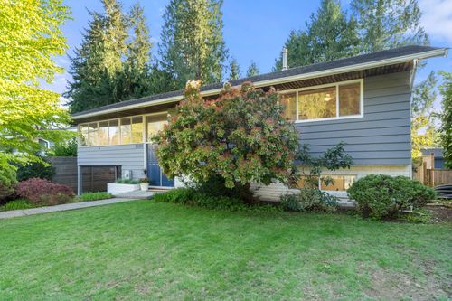 2289 Whitman Ave, North Vancouver, BC, V7H2C6 | Card Image