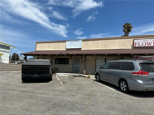 841 E Whittier Blvd, La Habra, CA, 90631-3900 | Card Image