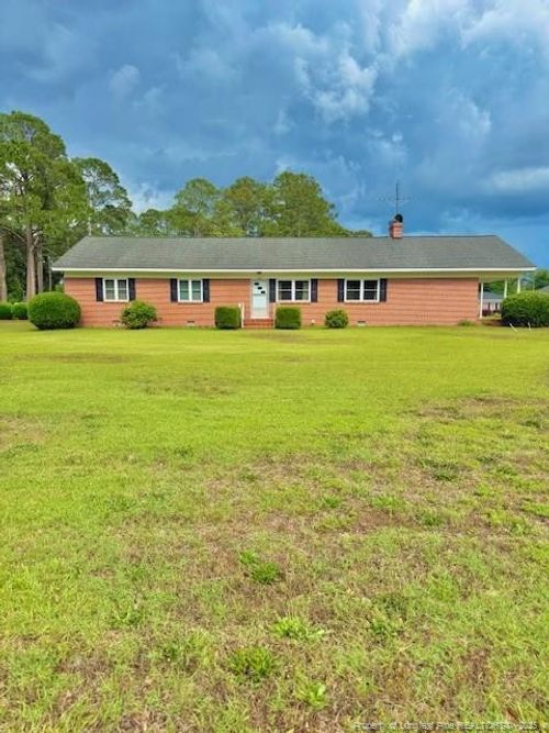 209 S Main St, Salemburg, NC, 28385-8675 | Card Image