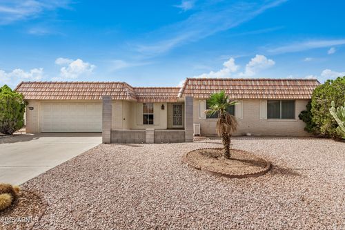 9318 W Glen Oaks Cir, Sun City, AZ, 85351-1408 | Card Image
