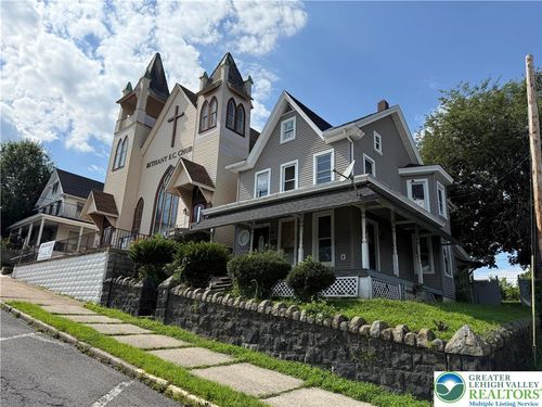 216 North St, Lehightn Boro, PA, 18235-1521 | Card Image