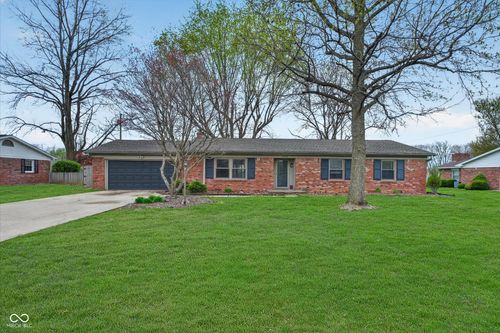 2364 Del Mar Dr, Crawfordsville, IN, 47933-5000 | Card Image