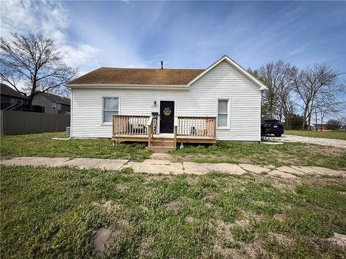 210 S Franklin St, RAYMORE, MO, 64083-9714 | Card Image