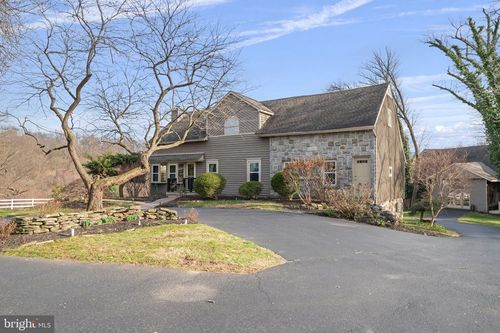 19 Memel Dr, Thornton, PA, 19373-1101 | Card Image