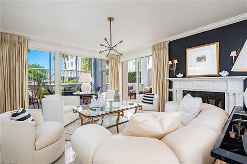 v1-7041 Pelican Bay Blvd, NAPLES, FL, 34108-8576 | Card Image