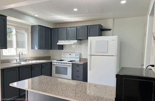 4-513 Parkview Cres, Cambridge, ON, N3H4Z9 | Card Image