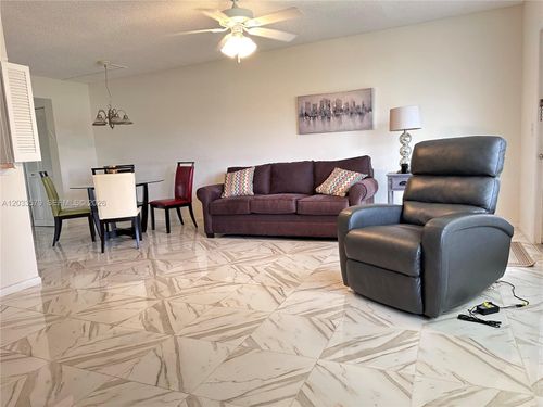 569-569 Fanshaw N, Boca Raton, FL, 33434-3069 | Card Image