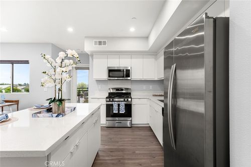 unit-307-400 W Central Ave, Brea, CA, 92821-3072 | Card Image