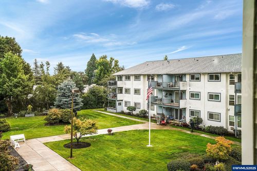 950 Evergreen #309 Rd, Woodburn, OR, 97071 | Card Image