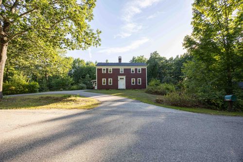 738 Robinson Rd, Pembroke, NH, 03275-3804 | Card Image