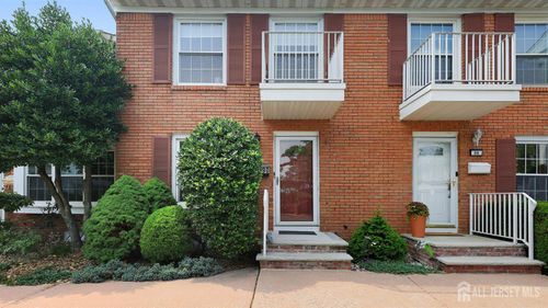 90 Wick Dr, Fords, NJ, 08863-1444 | Card Image