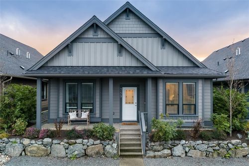 759 Briarwood Dr, Parksville, BC, V9P0G5 | Card Image