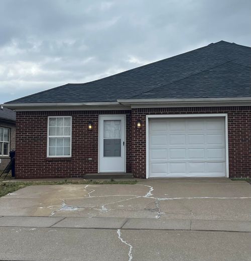601 Sherard Cir, Lexington, KY, 40517-2047 | Card Image