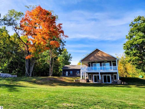 5515 Winterset Dr, Elmira, MI, 49730-8205 | Card Image