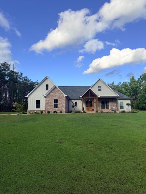 11 County Road 404, Corinth, MS, 38834-2220 | Card Image