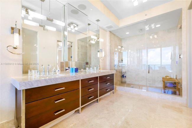 UNIT-1101N - 9705 Collins Ave, Condo with 3 bedrooms, 4 bathrooms and null parking in Bal Harbour FL | Image 18
