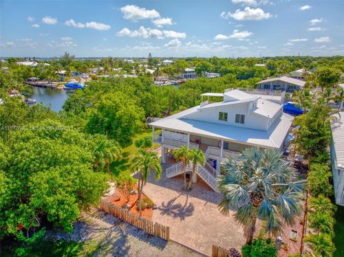 894 Ellen Dr, Key Largo, FL, 33037-2770 | Card Image
