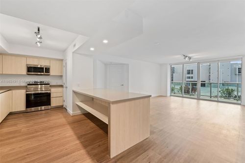 apt-924-1500 Bay Rd, Miami Beach, FL, 33139-3395 | Card Image