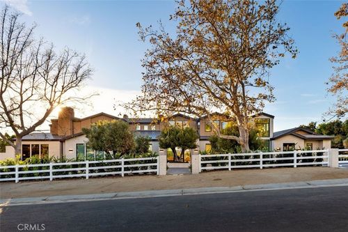 25151 Jim Bridger Rd, Hidden Hills, CA, 91302-1124 | Card Image