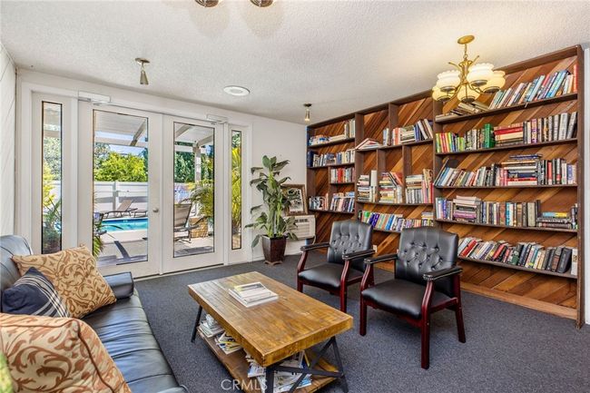 UNIT-209 - 14315 Riverside Dr, Condo with 2 bedrooms, 2 bathrooms and 3 parking in Sherman Oaks CA | Image 22