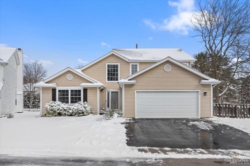 157 Crooked Lake Ln, Lindenhurst, IL, 60046-6437 | Card Image