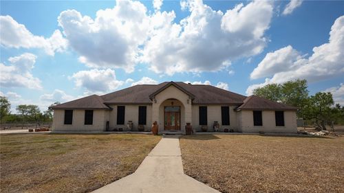 240 County Road 2112, Alice, TX, 78332-7170 | Card Image