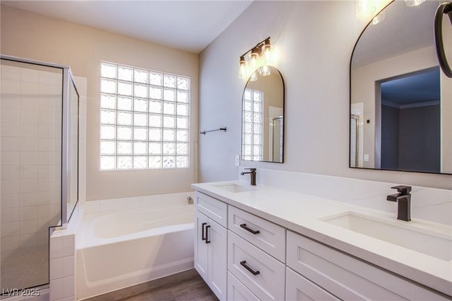 8026 Sunset Creek St, House other with 3 bedrooms, 3 bathrooms and null parking in Las Vegas NV | Image 20