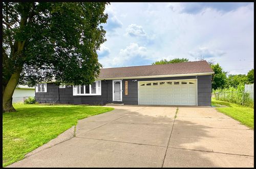 2137 Mcmenemy Street, MAPLEWOOD, MN, 55117 | Card Image