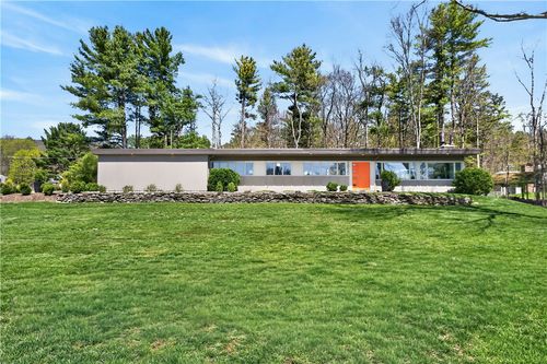 2820 Pinewood Cir, Corning, NY, 14830-3682 | Card Image