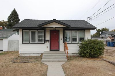 1712 5th St. S., House other with 2 bedrooms, 1 bathrooms and 1 parking in Nampa ID | Image 1