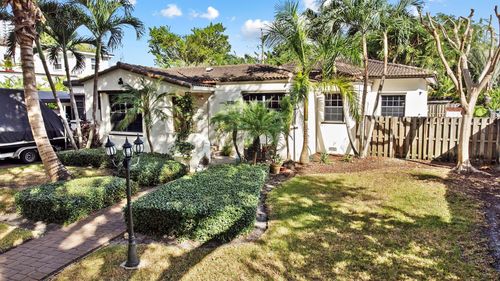 1551 Monroe St, Hollywood, FL, 33020-5532 | Card Image