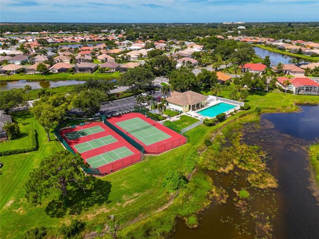 700 Silk Oak Drive, House other with 3 bedrooms, 2 bathrooms and null parking in Venice FL | Image 81