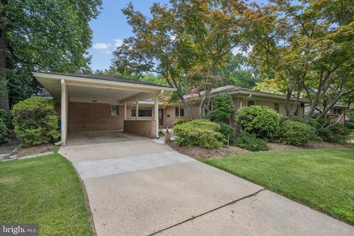 7016 Hopewood St, BETHESDA, MD, 20817-6109 | Card Image