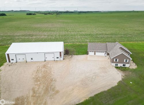 2635 Highway 24, New Hampton, IA, 50659 | Card Image