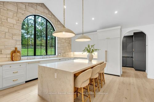 433 S River Rd, Elora, ON, N0B1S0 | Card Image
