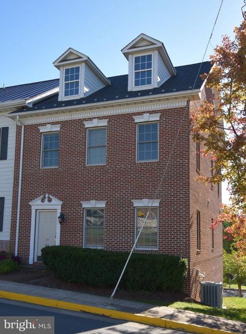 145 S Church Street, WOODSTOCK, VA, 22664 | Card Image