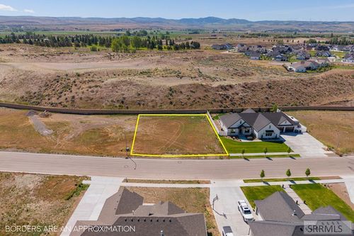 5773 Dune Village Way, Idaho Falls, ID, 83404 | Card Image